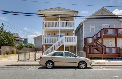 Seaside Heights Apartment | Sunny Seaside Heights Retreat Walkable Location!