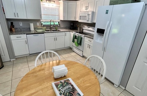 Highland Apartment | Sunny Sebring Getaway