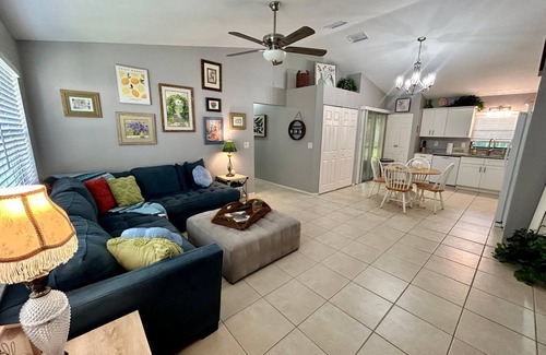 Highland Apartment | Sunny Sebring Getaway