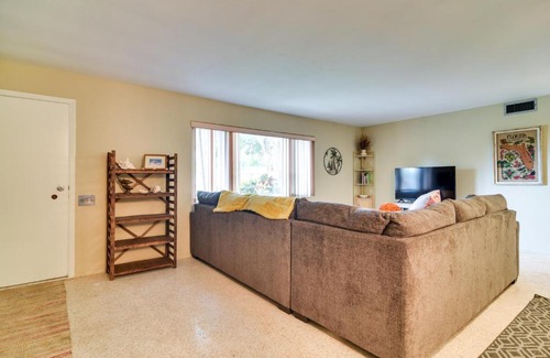 Seminole House | Sunny Seminole Retreat with Patio, Near Beaches!