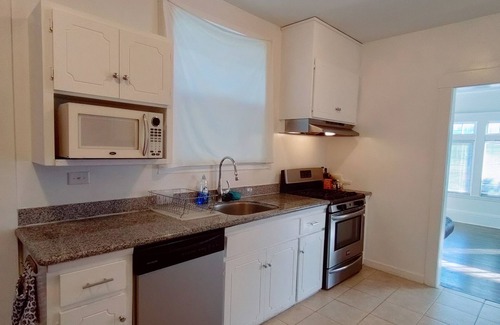 Richmond District House | Sunny SF House w/Parking, Great Location, Spacious and Convenient to Everything
