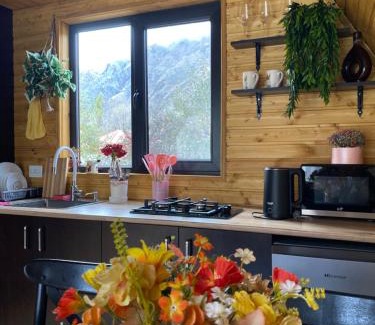Gergeti Cabin | Sunny side cottage