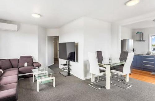 Henderson Apartment | Sunny Side Getaway with views and deck