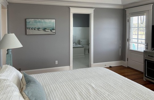 Cape Charles House | Sunny Side Up: 4 BR, 4 BA House in Cape Charles, Sleeps 10