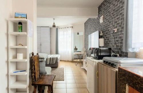 Ngara West Apartment | Sunny Spacious Studio