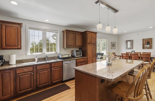 Westbrook House | Sunny spot minutes from Portland