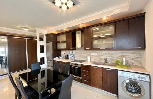 Neapolis Apartment | Sunny Stay 2 Bdr near the sea Platform 357