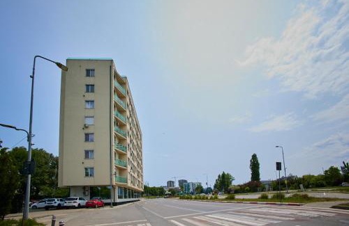 Constanta Apartment | Sunny Studio