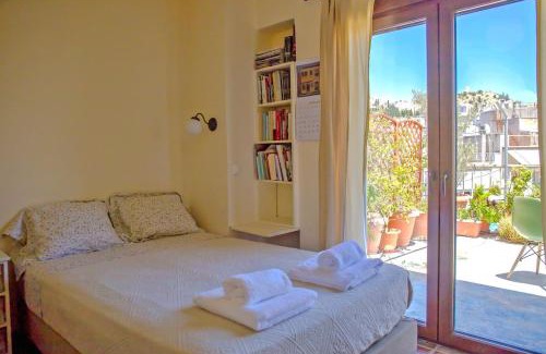 Filopappou Apartment | Sunny Top Floor Studio - Excellent Athens view