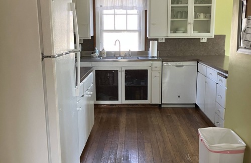 Granby Other | Sunny, vintage farmhouse in the center of quintessential New England farm town.