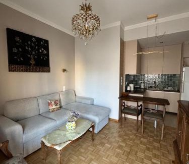 Attiki Apartment | Sunny Vintage Paradise