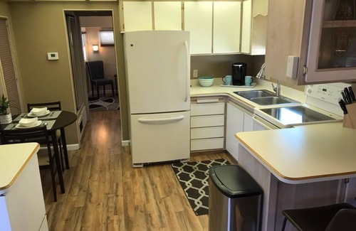 Tucson House | Sunny Warm Winter Escape. Pool/s, Golf, so much more.