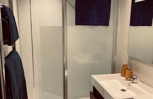 Stonehaven Apartment | Sunnyside Apartment