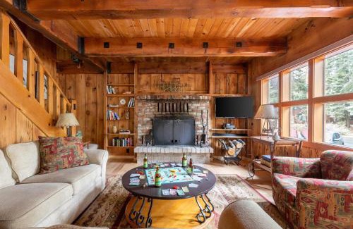 Pineland House | Sunnyside by AvantStay Charming Lake Tahoe Chalet on Tahoes West Shore