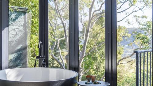 Killcare Heights House | 'Sunnyside House - Ocean Views' by Accom Holidays