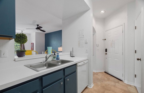 Temple Terrace Condo | Sunnyside Oasis, Cozy & Convenient