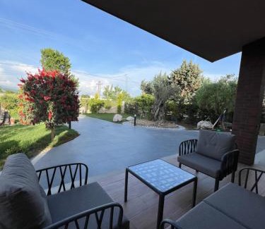 Qerek Villa | Sunnyside Villa