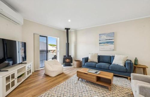 Sawtell Apartment | Sunray - Beachside Bliss, Sawtell, Beach, Village