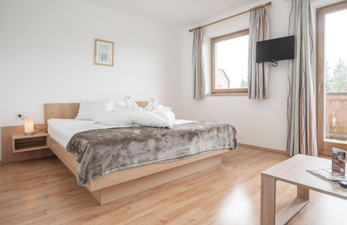 Scheffau am Wilden Kaiser Bed & Breakfast | Sunrise 5 guests, from 4N, half board - Berggasthof Bärnstatt