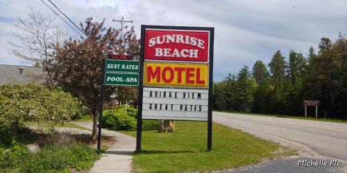 Mackinaw City Hotel | Sunrise Beach Motel