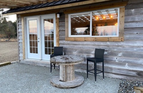 Sandspit House | Sunrise Cabin Private Beach Front Accommodation