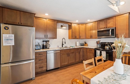 Canaan Valley House | Sunrise Dacha: 3 BR, 2.5 BA House in Canaan Valley, Sleeps 10