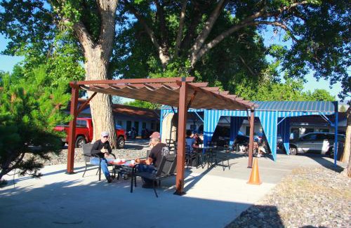 Cody Hotel | Sunrise Motor Inn