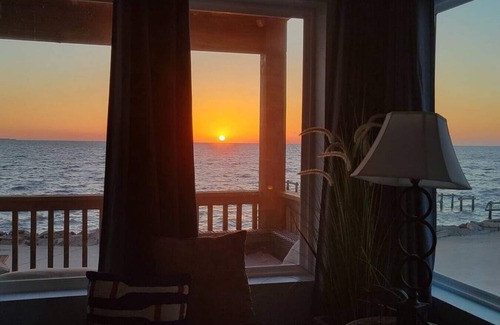 Port Lavaca House | SUNRISE ON MAG - Beach House