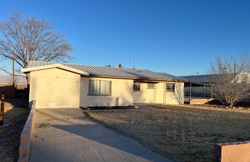 Dell City House | Sunrise Ridge Retreat