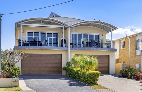 Salamander Bay House | Sunrise Serenity Salamander Bay