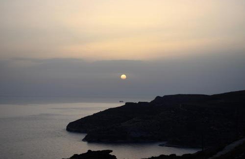 Megas Yialos-Nites House | Sunrise Stone Residence
