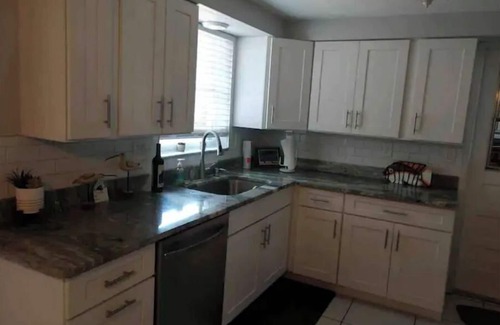 Forest Hills House | Sunrise, Suntan, Sunset repeat! Coastal getaway! 2 bd, pet and kid friendly