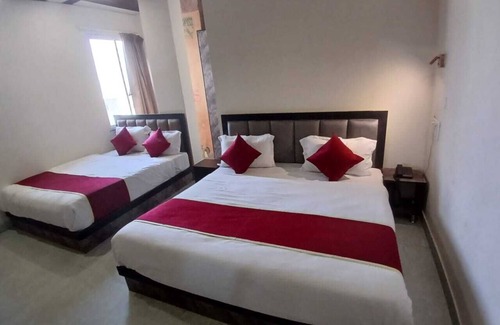 Jhotwara Hotel | Sunroof Hotel & Rooftop Kitchen