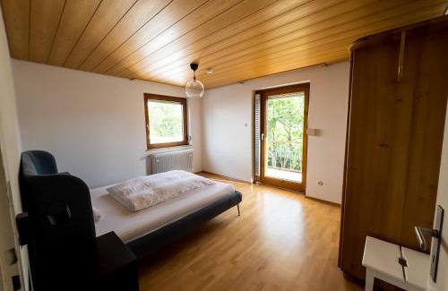 Heidenheim an der Brenz Apartment | Sunroom 2 Bed Apartment West Town B17