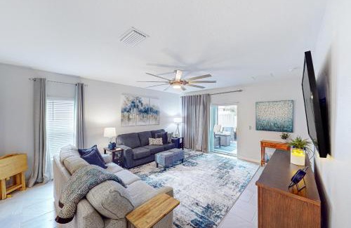 Groveland House | Sunscape Oasis