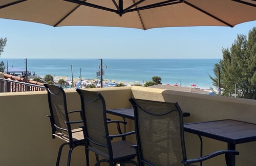 Sunset Beach House | Sunset Beach Townhome, Rooftop Terrace, Beachviews, Steps to the Beach, Elevator