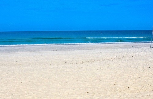 Sunset Beach House | Sunset Beach Treasure Island 1/1 Wi-fi Parking 117-b