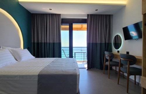 Qeparo House | Sunset Boulevard Hotel