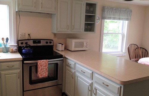Charlestown House | SUNSET BREEZE- BEACH HOME Family friendly, welcoming cottage - clean & bright!