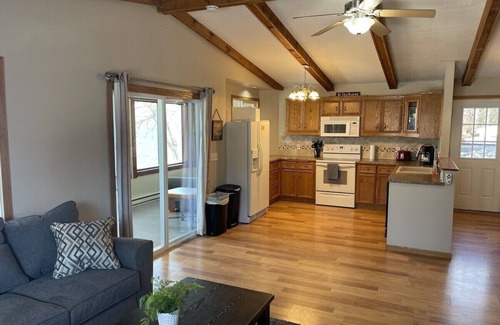 Dassel House | Sunset Cabin Rental Pontoon Rentals, Jet Ski Rentals, and Snowmobile Rentals