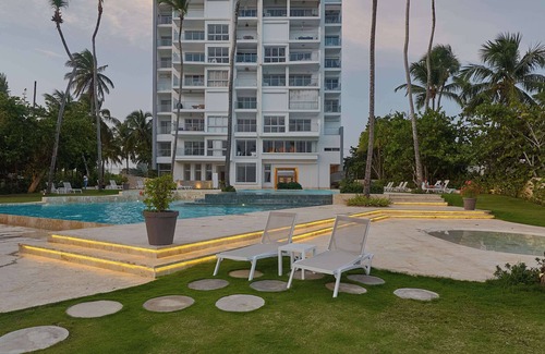 Quisqueya Apartment | Sunset Caribbean Beachfront Gataway