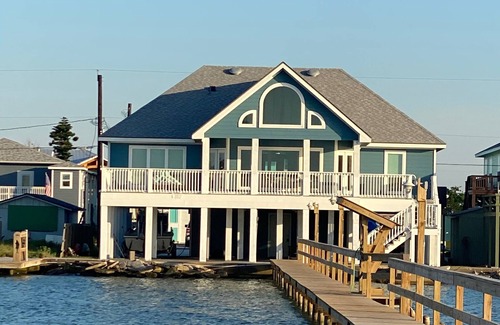Rockport House | Sunset Cove-4 BR, 2 1/2 BA Waterfront Home. Sleeps 12-Private pier!