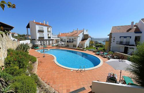 Sao Martinho do Porto Apartment | Sunset - Fantastic 1 bedroom apartment sleeps 4 in amazing complex