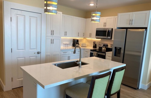 Indian Rocks Beach Condo | Sunset from your Balcony! Beachfront, 2/2, Heated Pool, UNIT 406