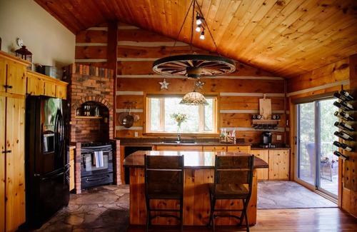 Flesherton House | Sunset Haven on Three Acres With Private Beach Front Pond
