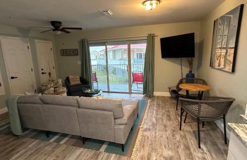 Navarre Beach Apartment | Sunset Heaven