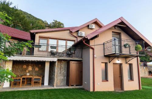 Vrsac Villa | Sunset Home