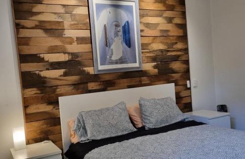 Norton Summit Ski Chalet | Sunset Hues -Enjoy Peace & Nature