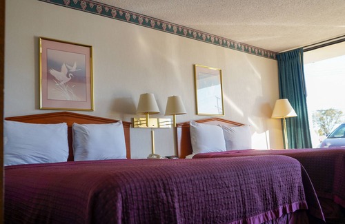 Clarksville Hotel | Sunset Inn Clarksville