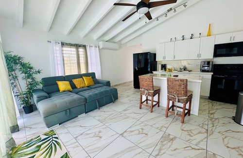 Hannah's Rest Apartment | Sunset Island Sanctuary; sleeps 4!